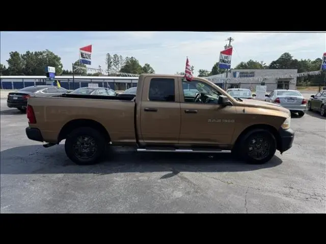 2012 RAM 1500 ST Quad Cab photo 4