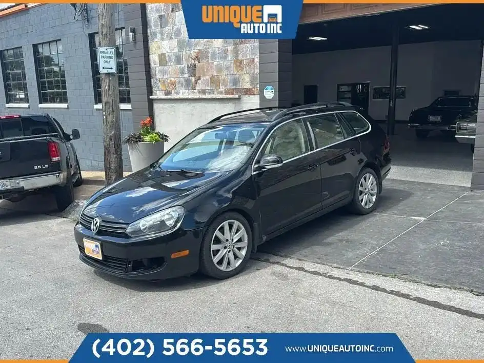 2012 Volkswagen Jetta SportWagen TDI DSG w/Sunroof's photo