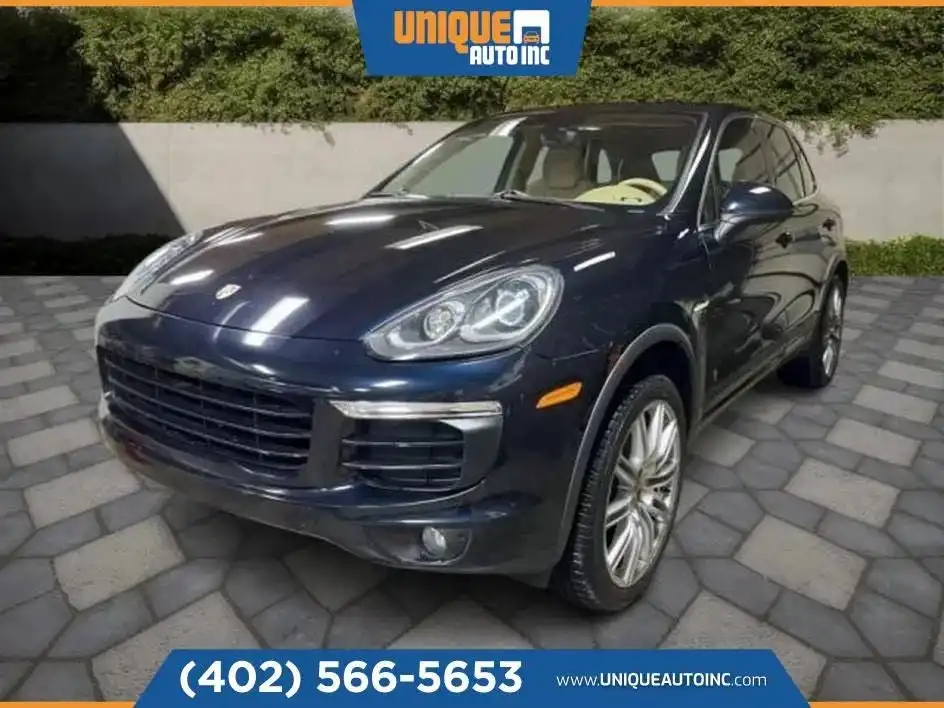 2017 Porsche Cayenne S E-Hybrid's photo