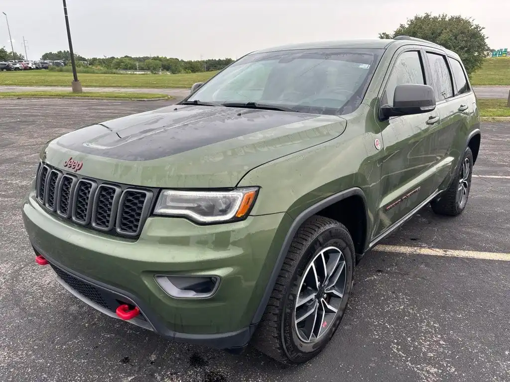2021 Jeep Grand Cherokee Trailhawk's photo