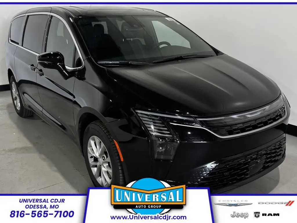 2027 Chrysler Pacifica Select AWD photo 1