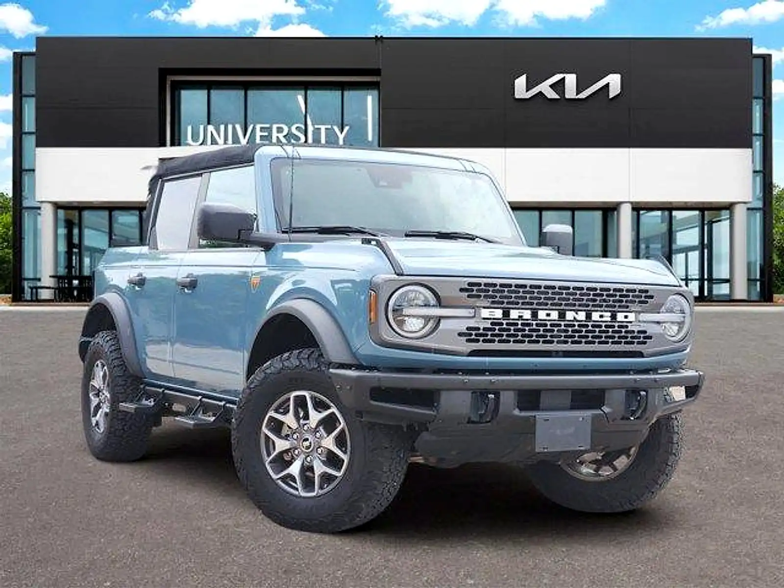 2023 Ford Bronco Badlands 4x4's photo