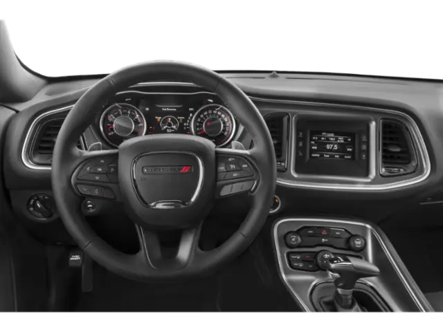 2018 Dodge Challenger SXT photo 4