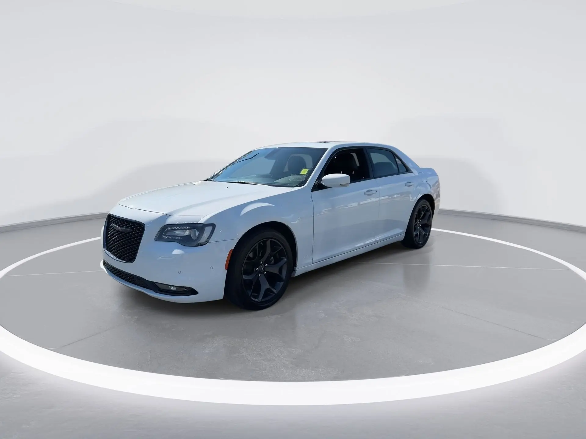 2023 Chrysler 300 S photo 4