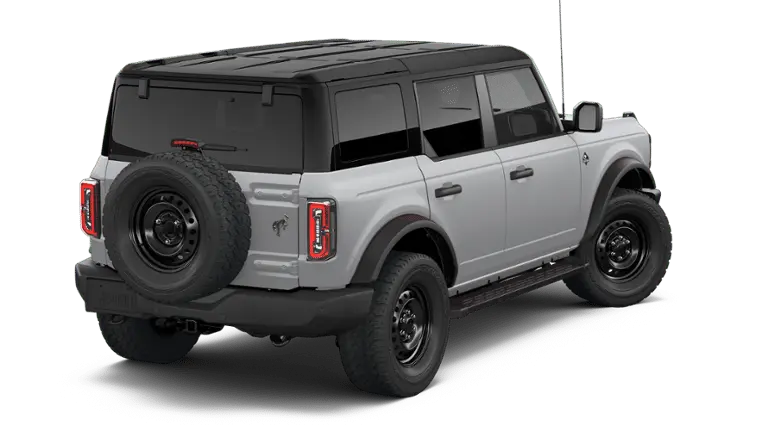 2026 Ford Bronco Outer Banks 4x4 photo 3