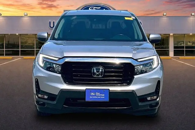 2022 Honda Ridgeline RTL-E AWD photo 3