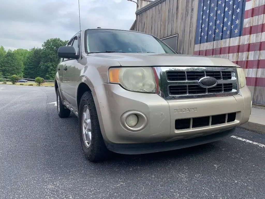 2010 Ford Escape XLT 2.5L 4WD's photo