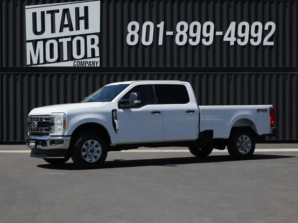2023 Ford F-350 XLT 4x4 Crew Cab 8' Box SRW's photo