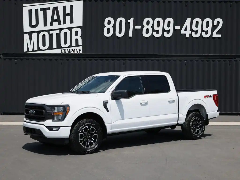 2023 Ford F-150 XL 4x4 SuperCrew 5-1/2 Box's photo
