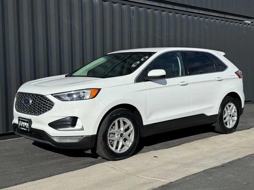 2024 Ford Edge SEL AWD photo 3