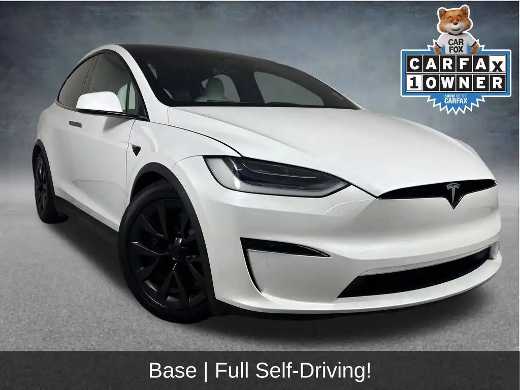 2022 Tesla Model X Long Range's photo