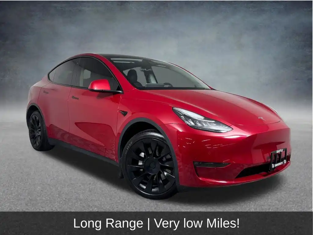 2023 Tesla Model Y Long Range Dual Motor All-Wheel Drive's photo