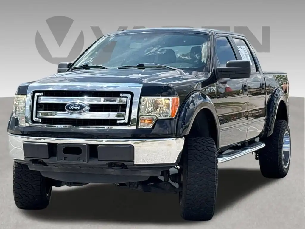 2013 Ford F-150 XL 4x4 SuperCrew 145-in's photo