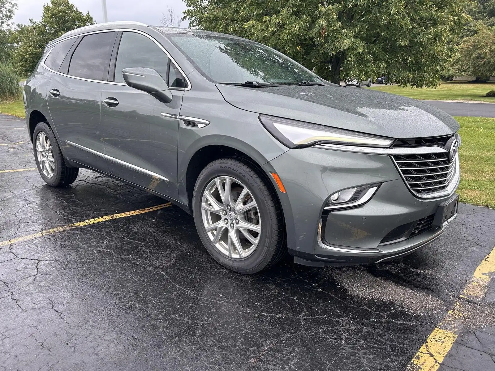 2023 Buick Enclave Essence AWD's photo