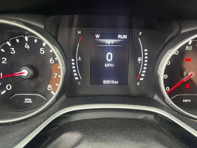 2017 Jeep Compass Latitude 4WD photo 3