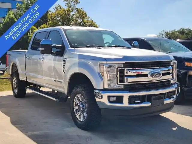 2018 Ford F-250 XLT 4x4 Crew Cab 8' Box's photo