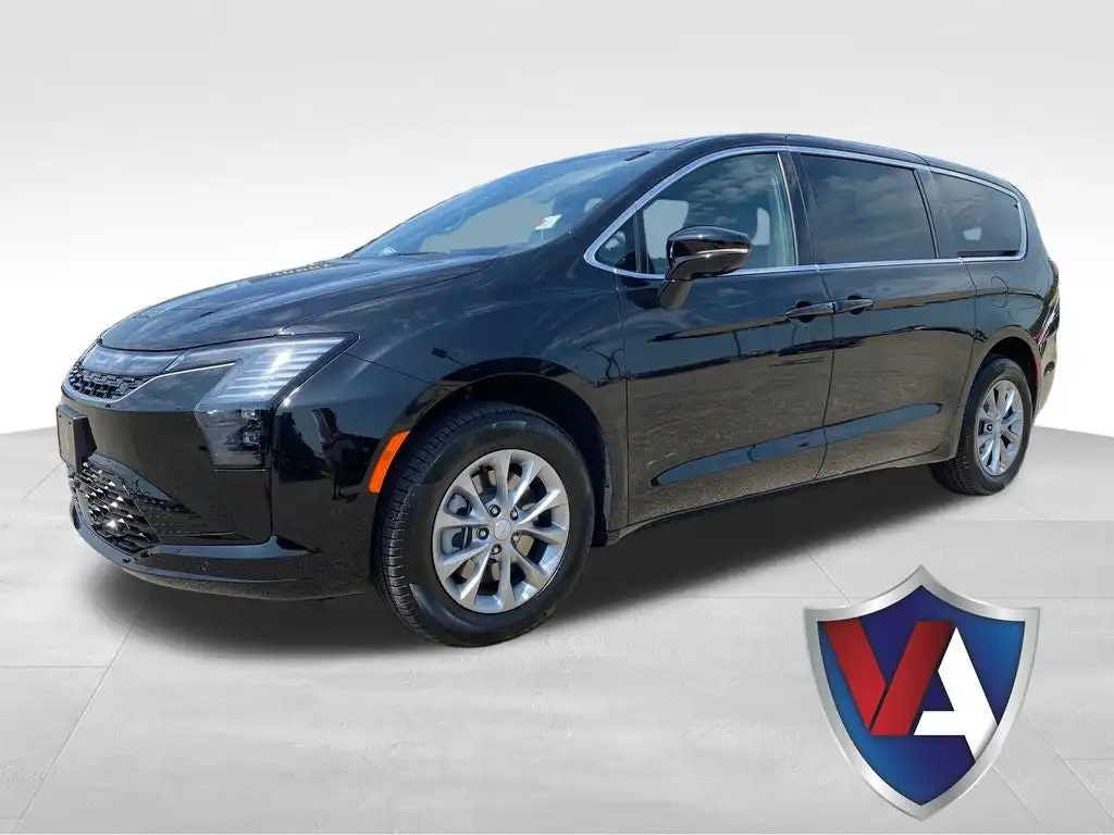 2027 Chrysler Pacifica Limited AWD's photo