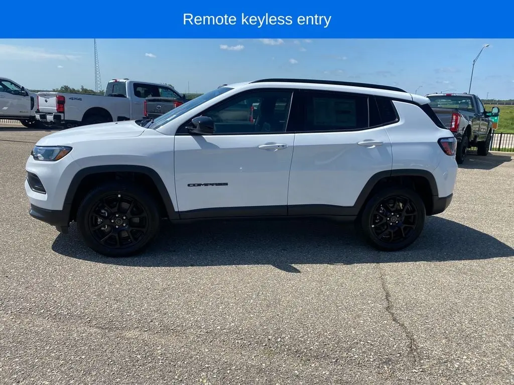 2026 Jeep Compass Altitude 4X4 photo 3