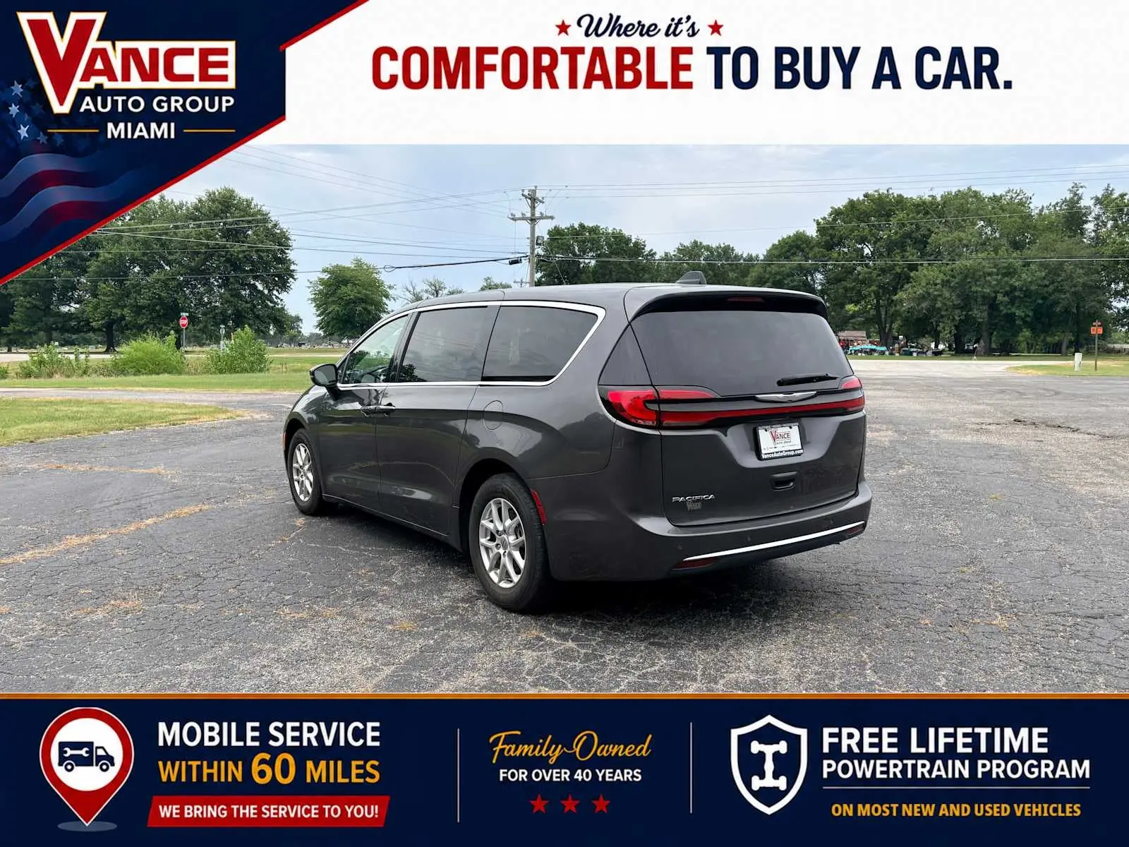 2023 Chrysler Pacifica Touring L photo 5