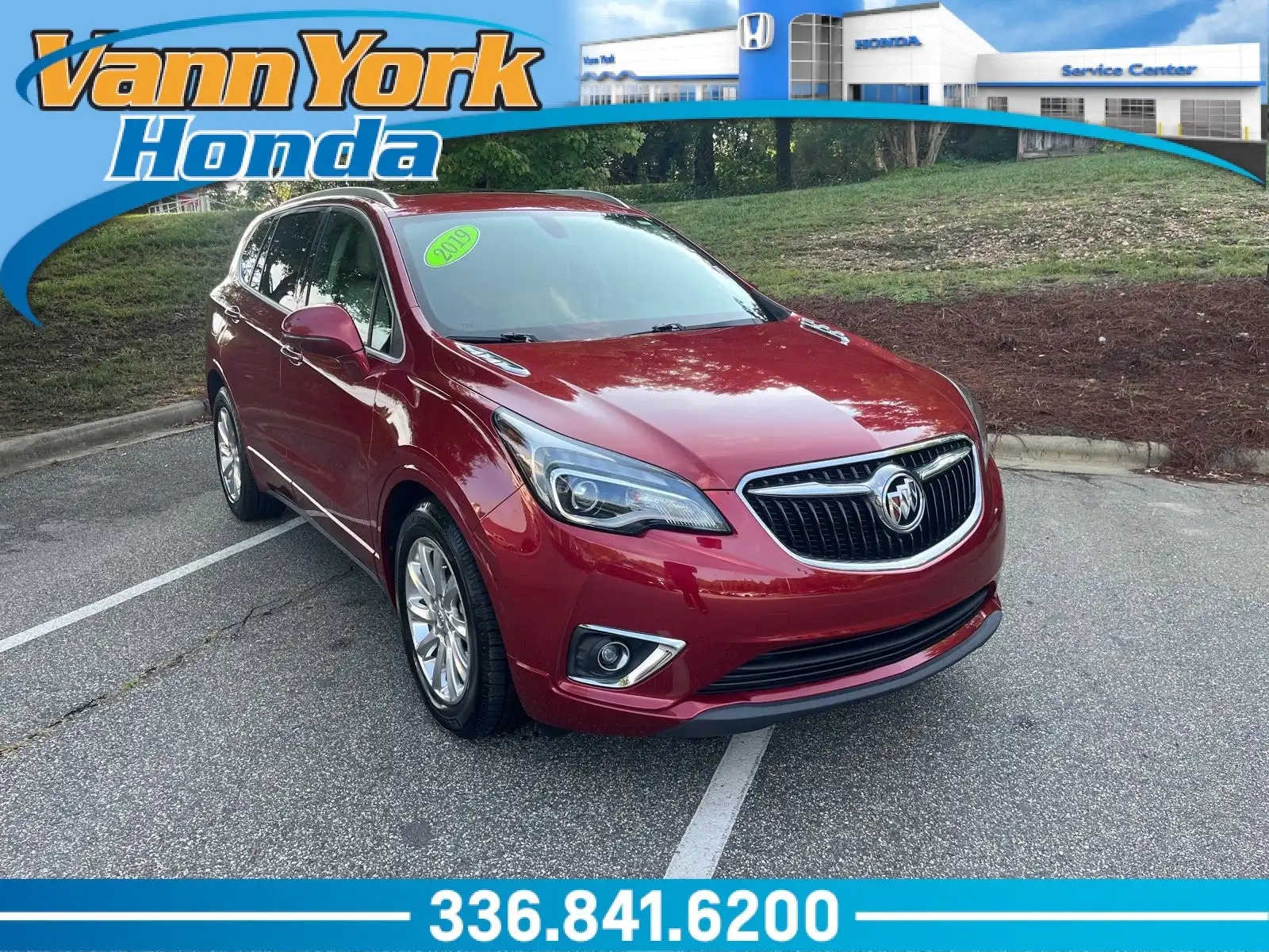 2019 Buick Envision Essence FWD's photo