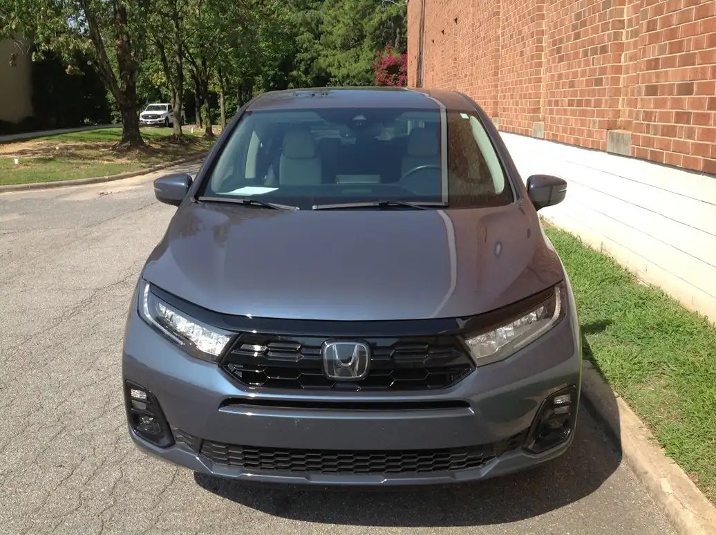 2025 Honda Odyssey Elite's photo
