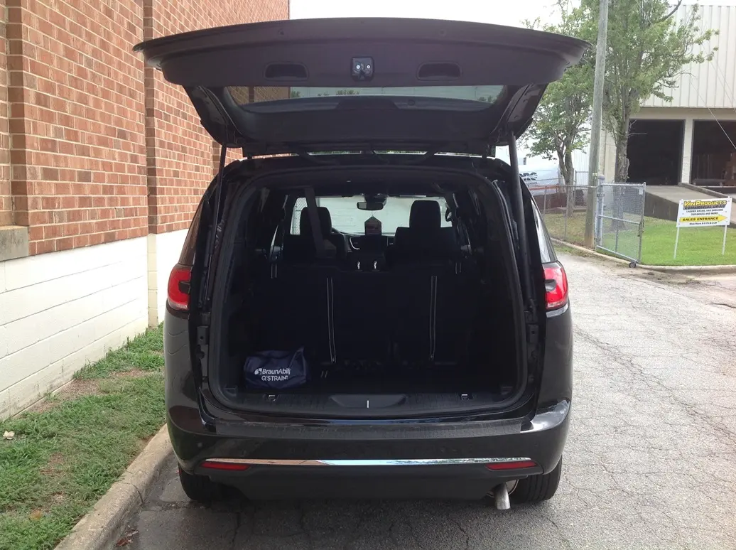 2025 Chrysler Pacifica Select photo 5