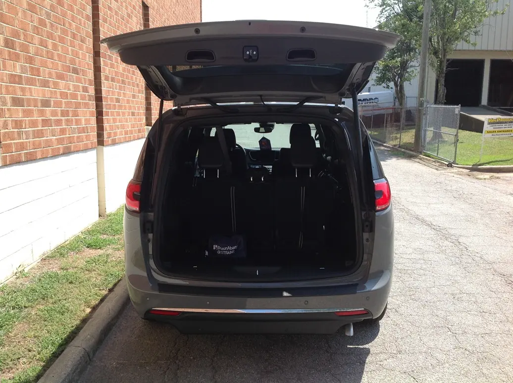 2025 Chrysler Pacifica Select photo 5
