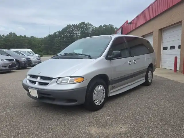 2000 Dodge Grand Caravan SE's photo
