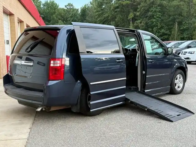2008 Dodge Grand Caravan SXT's photo