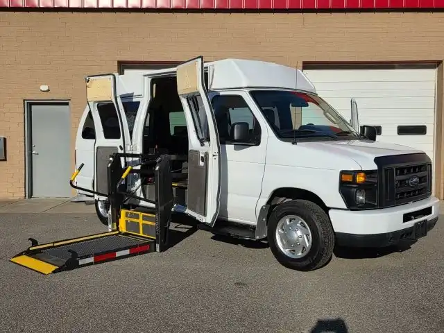 2012 Ford E-Series E-150 Van's photo