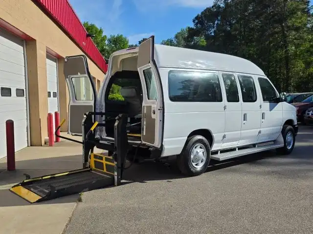 2013 Ford E-Series E-150 Van's photo