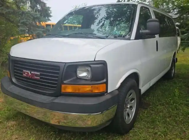 2014 GMC Savana 1500 LS's photo