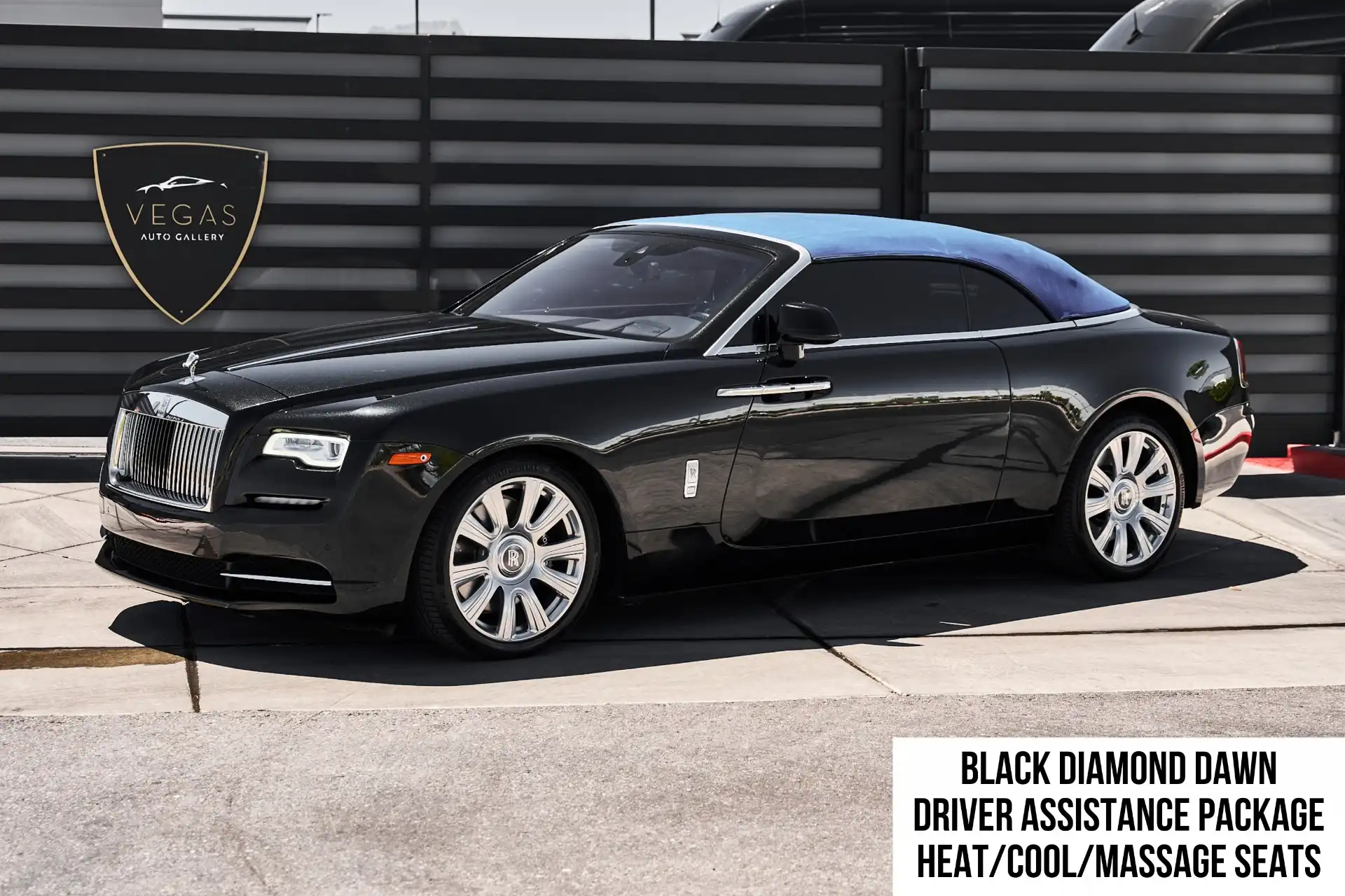 2019 Rolls-Royce Dawn Base's photo
