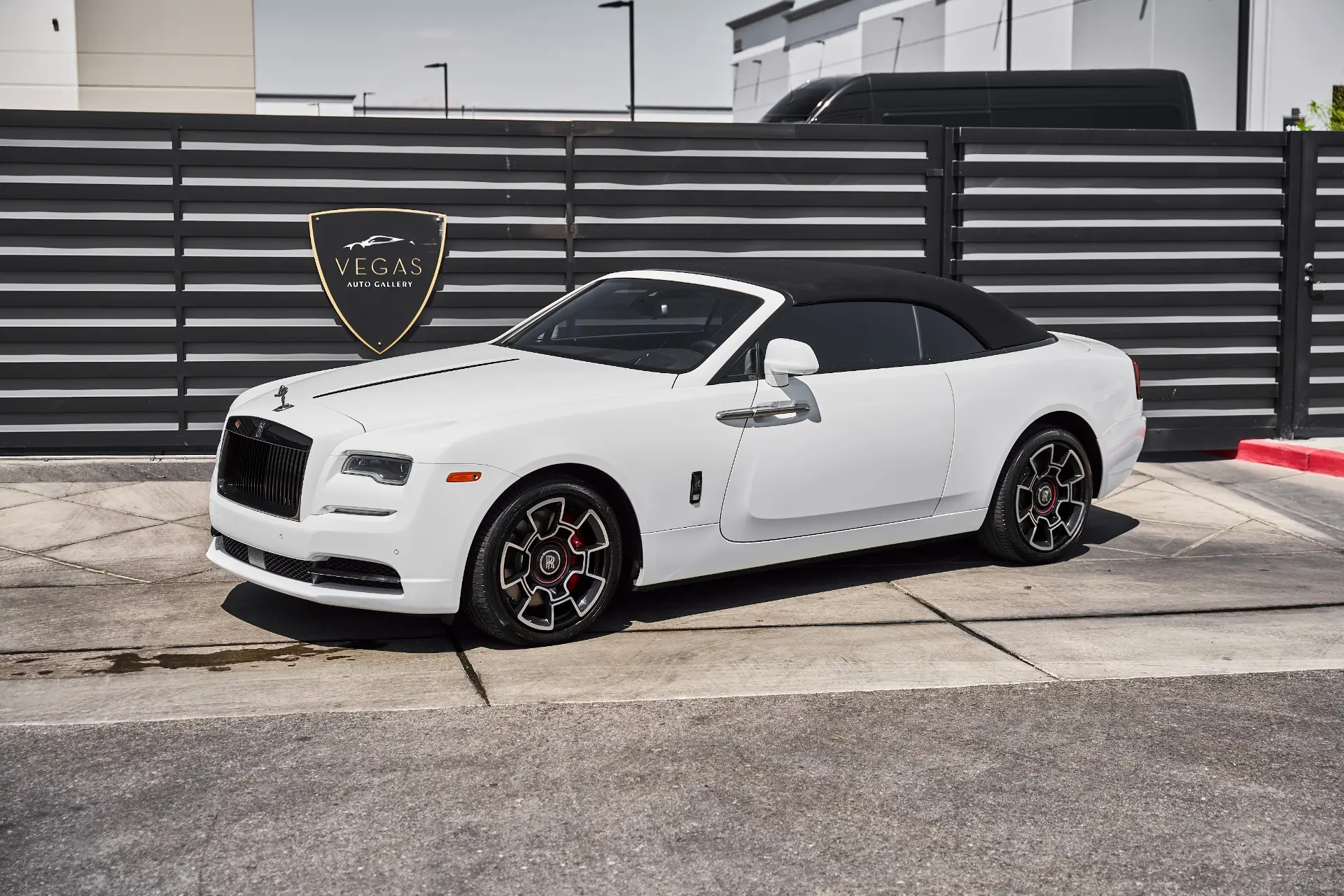 2020 Rolls-Royce Dawn Base photo 5