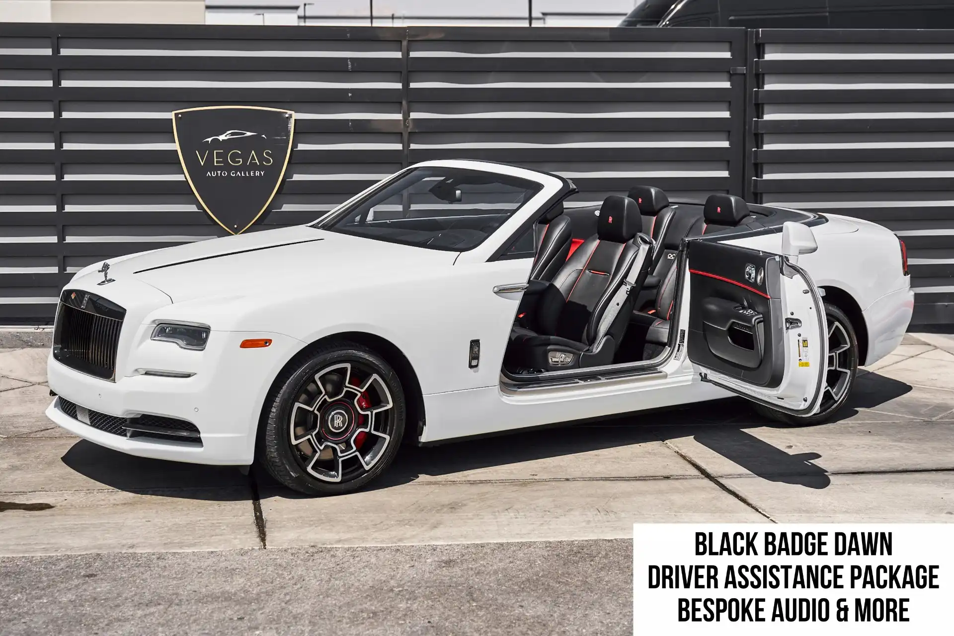 2020 Rolls-Royce Dawn Base's photo