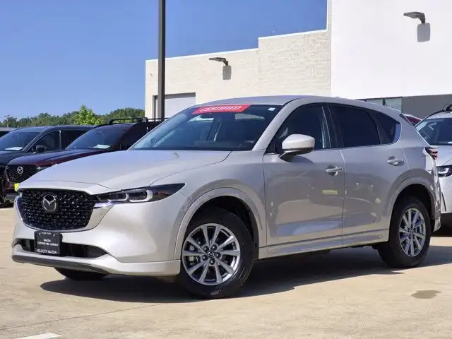 2025 Mazda CX-5 S Preferred package Auto AWD's photo