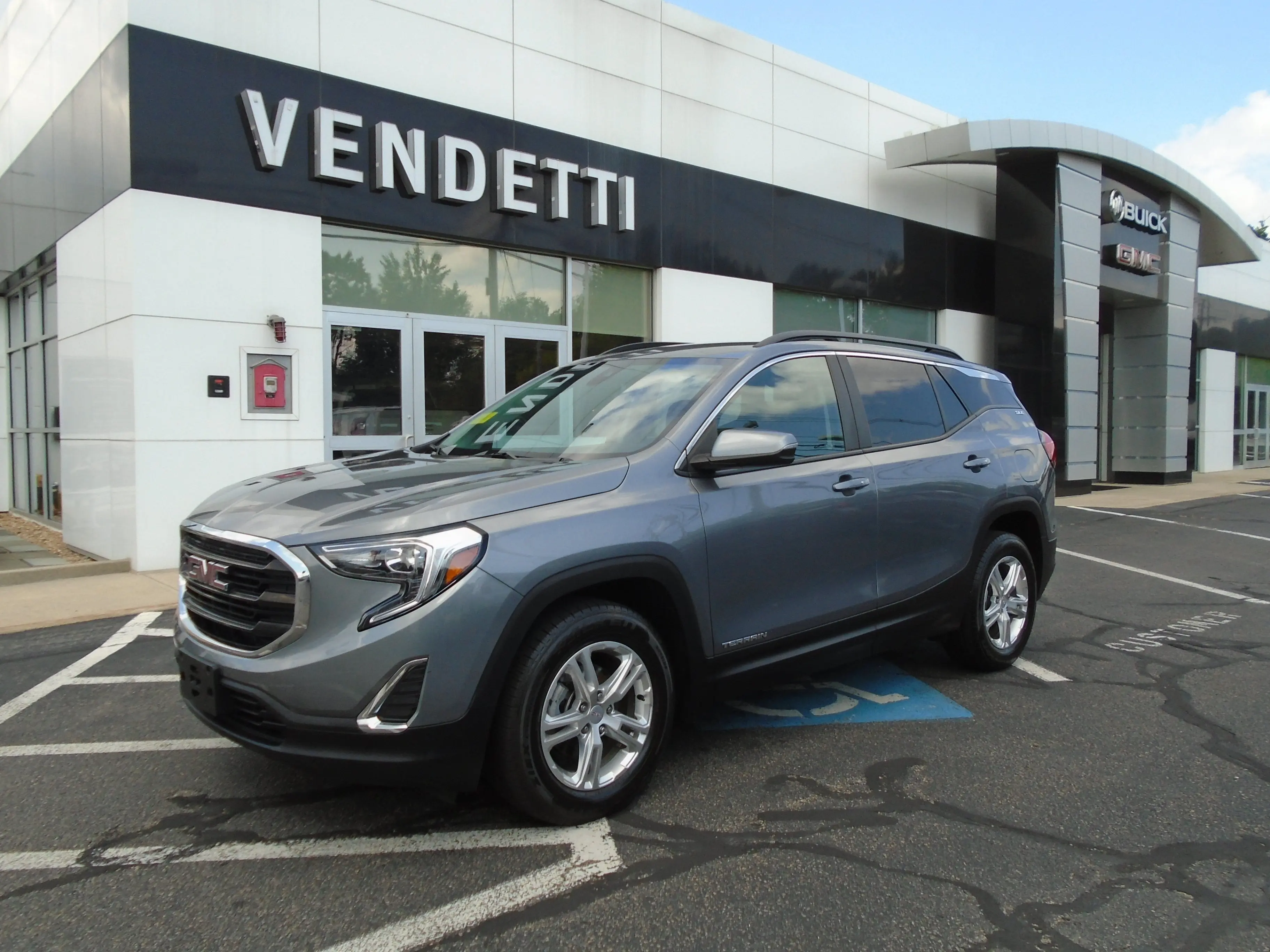 2021 GMC Terrain SLE AWD photo 3