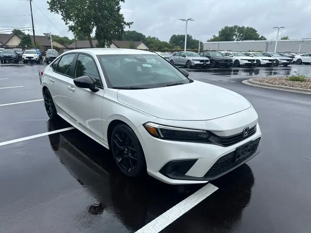 2023 Honda Civic Sport CVT's photo