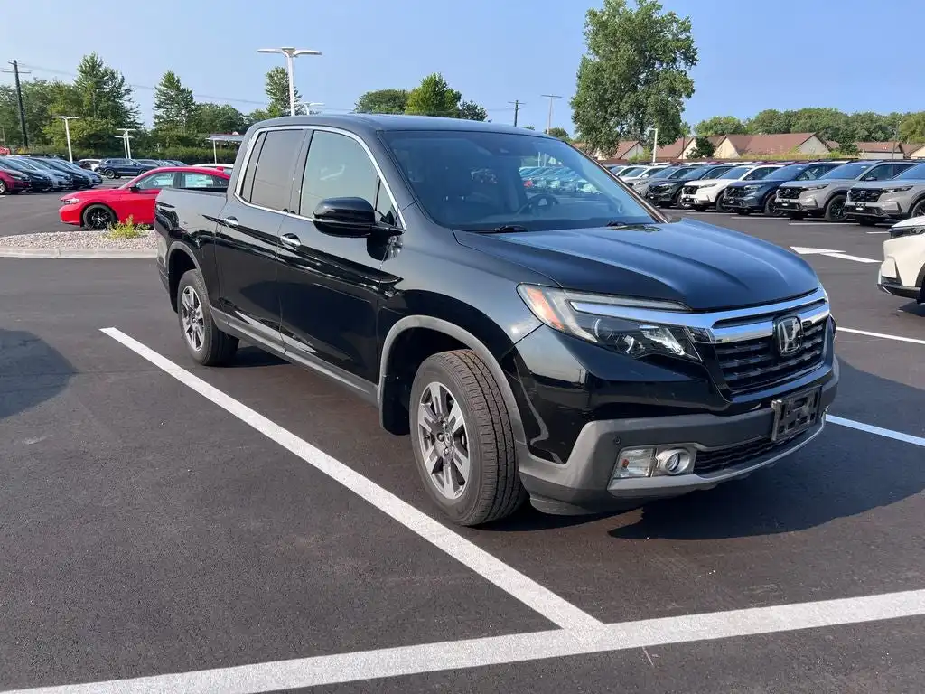 2019 Honda Ridgeline RTL-E AWD's photo