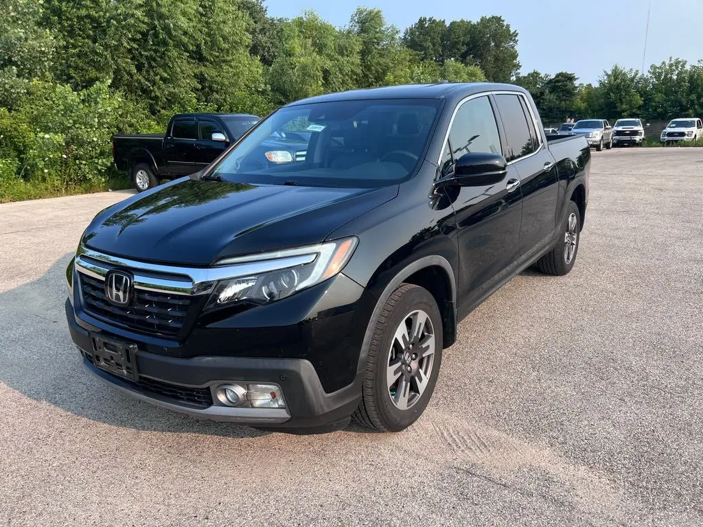 2019 Honda Ridgeline RTL-E AWD photo 3