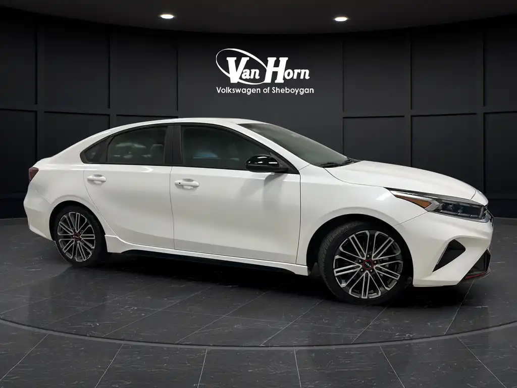 2023 Kia Forte GT's photo