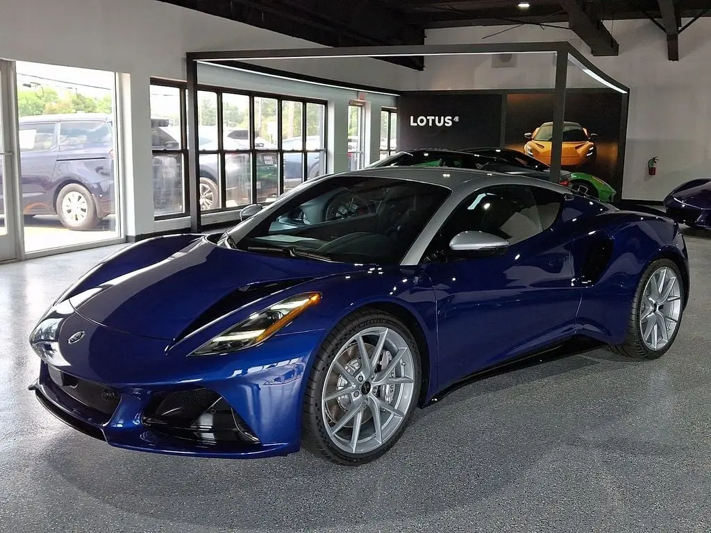 2026 Lotus Emira undefined photo 3