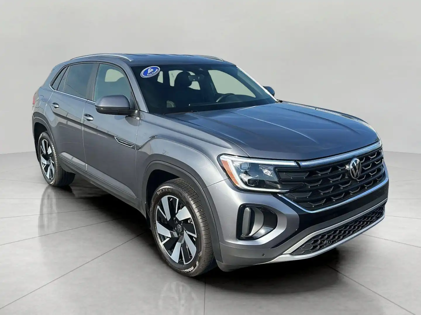 2025 Volkswagen Atlas Cross Sport 2.0T SE with Tech 4Motion's photo