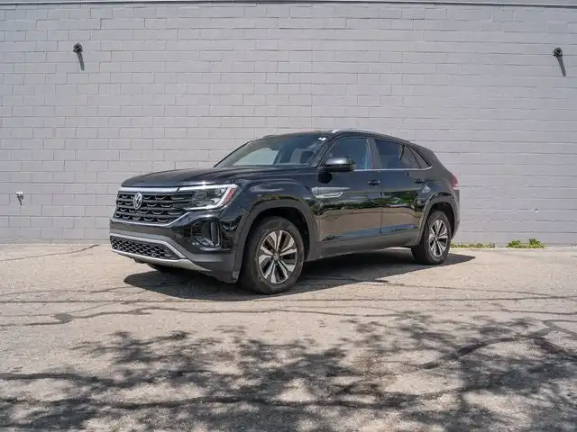 2024 Volkswagen Atlas Cross Sport 2.0T SE 4MOTION's photo