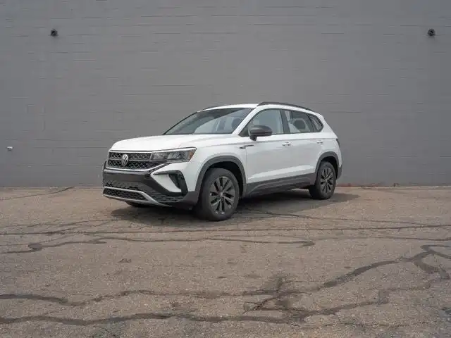 2023 Volkswagen Taos 1.5T S's photo
