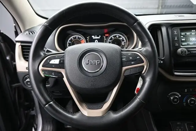2018 Jeep Cherokee Latitude photo 3