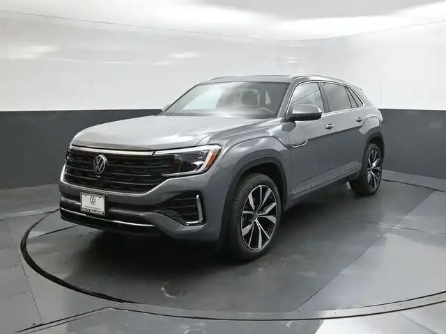 2026 Volkswagen Atlas Cross Sport 2.0T SEL Premium R-Line 4Motion's photo