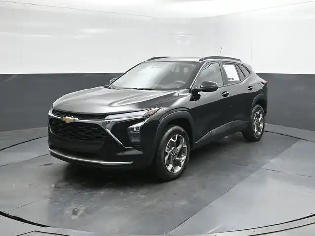 2025 Chevrolet Trax LT's photo