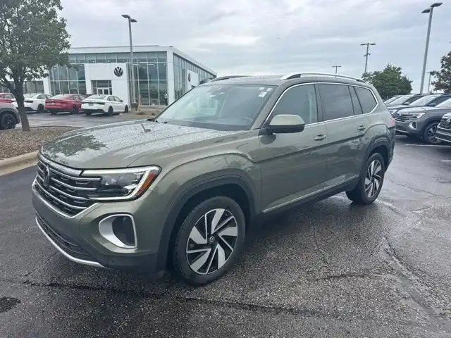 2025 Volkswagen Atlas 2.0T SEL 4MOTION's photo