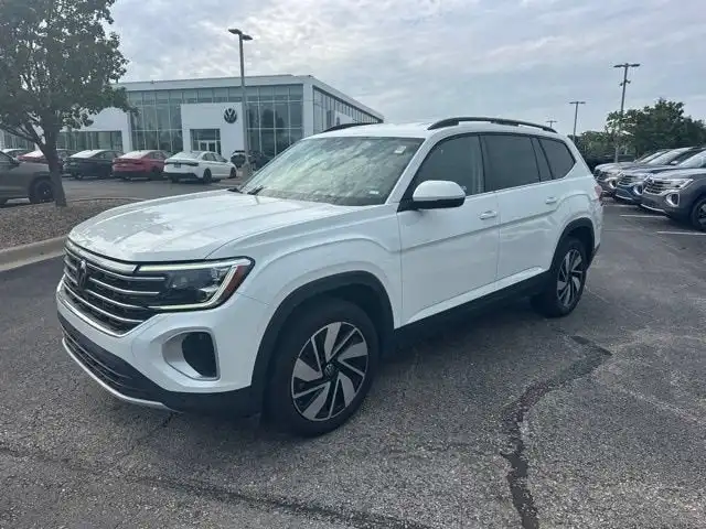 2024 Volkswagen Atlas 2.0T SE w/Tech 4MOTION's photo